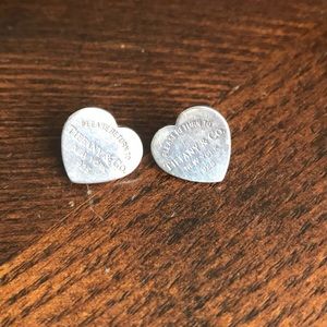 Tiffany’s Heart studs